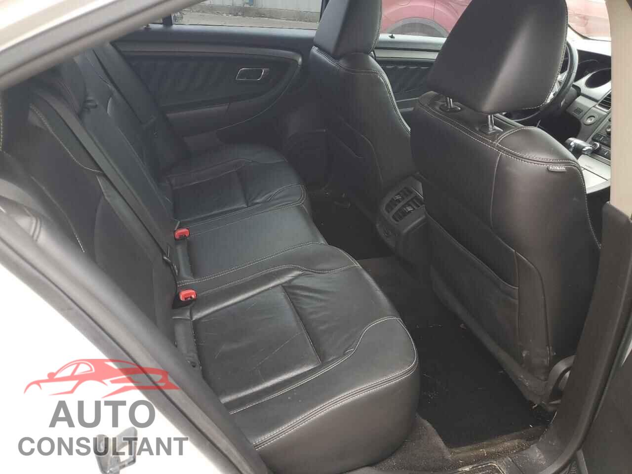 FORD TAURUS 2011 - 1FAHP2EW5BG178753
