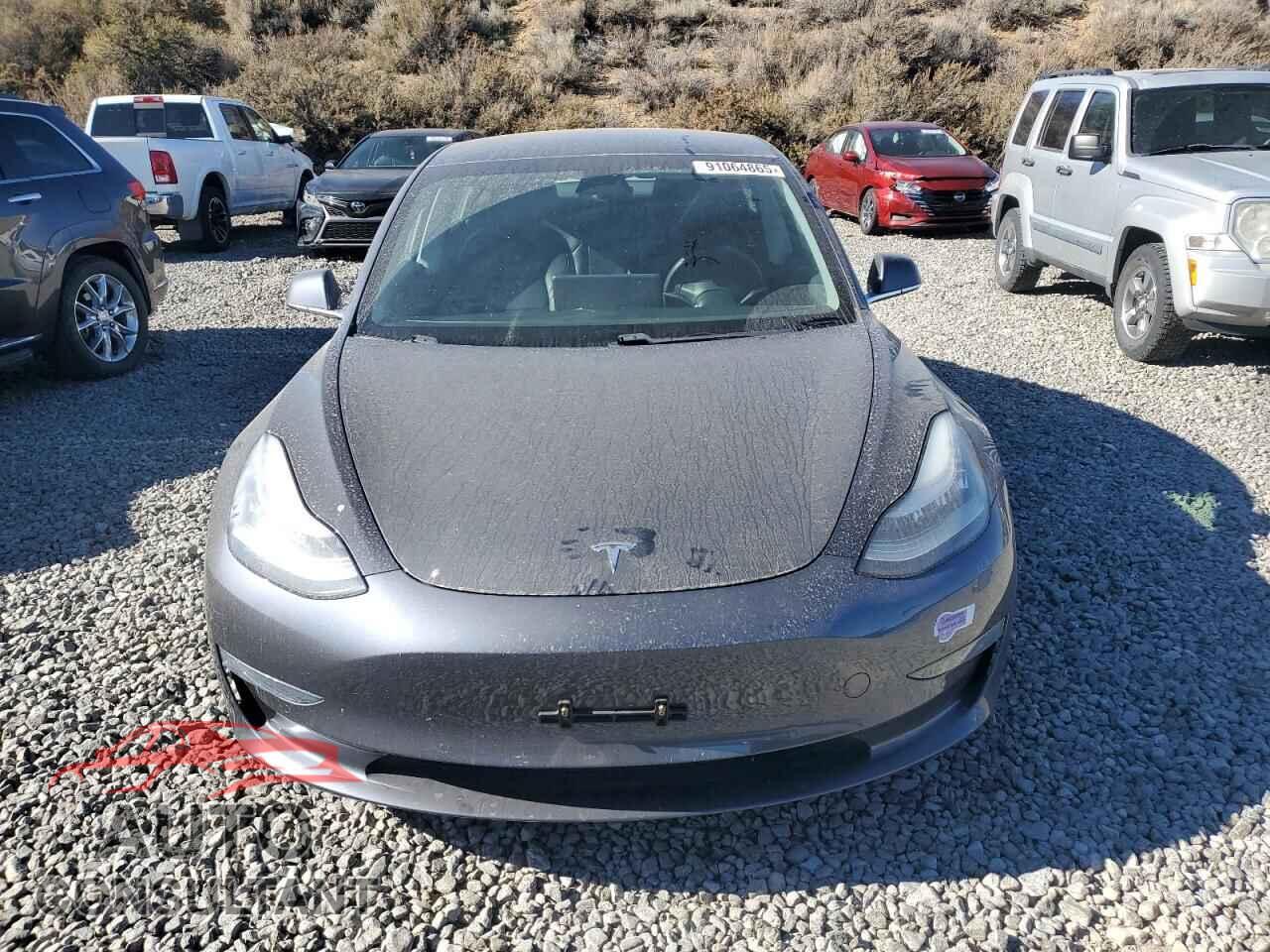 TESLA MODEL 3 2019 - 5YJ3E1EB6KF452229