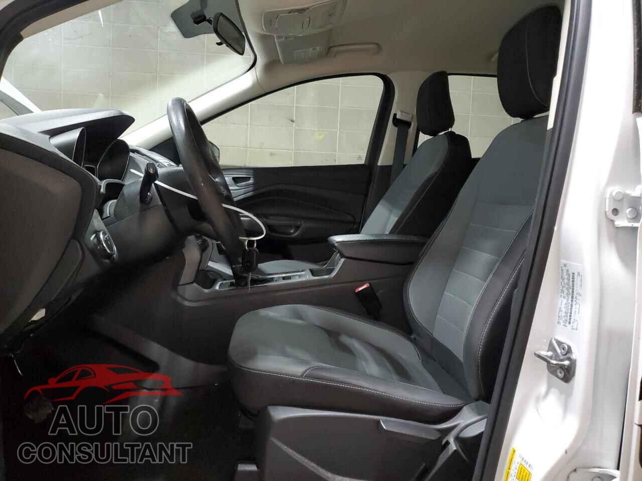FORD ESCAPE 2019 - 1FMCU0F74KUA19728