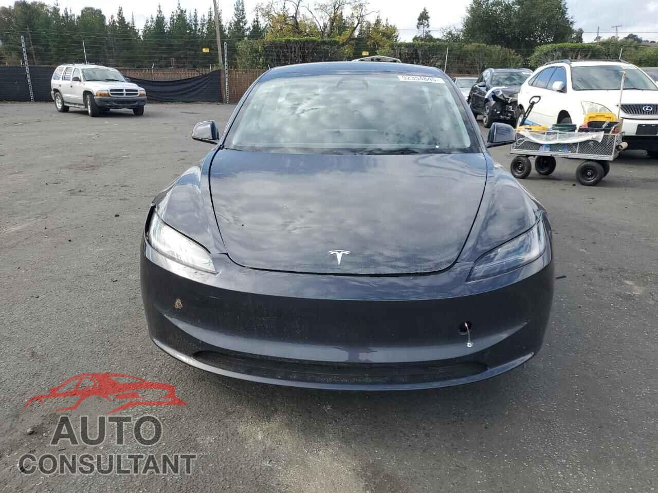 TESLA MODEL 3 2024 - 5YJ3E1EA2RF742923