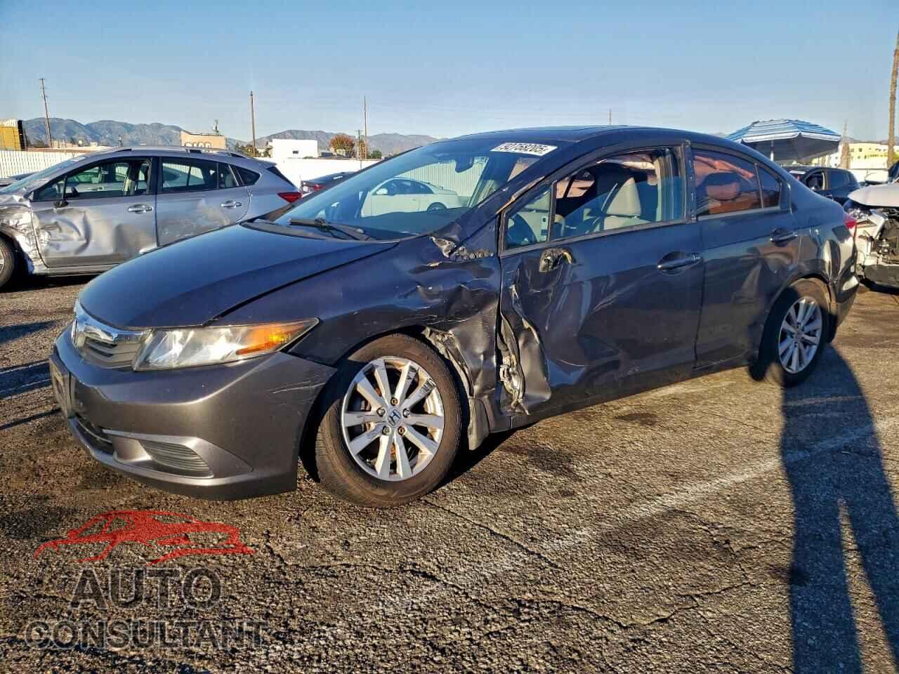 HONDA CIVIC 2012 - 2HGFB2F86CH301256