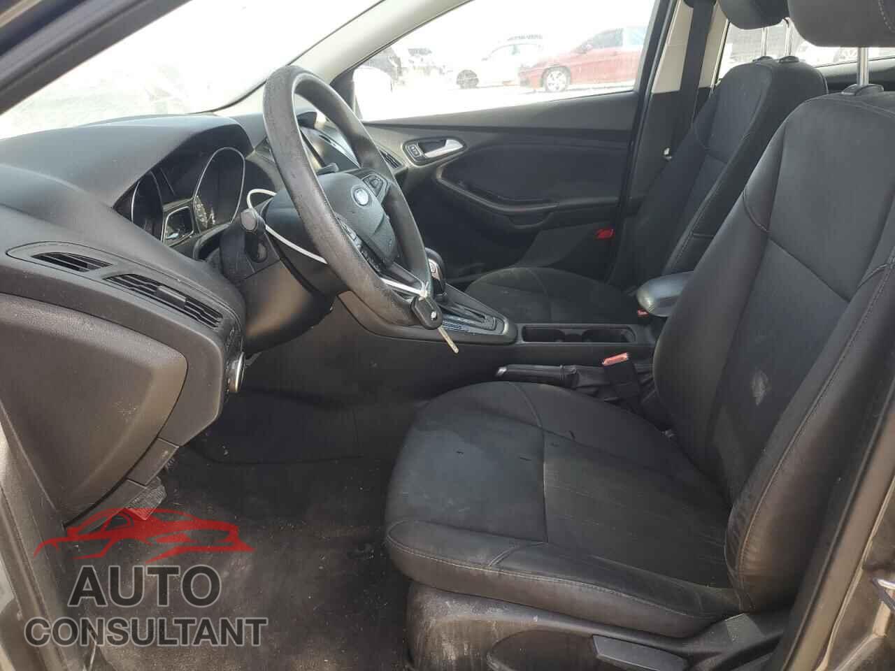 FORD FOCUS 2017 - 1FADP3H22HL214749