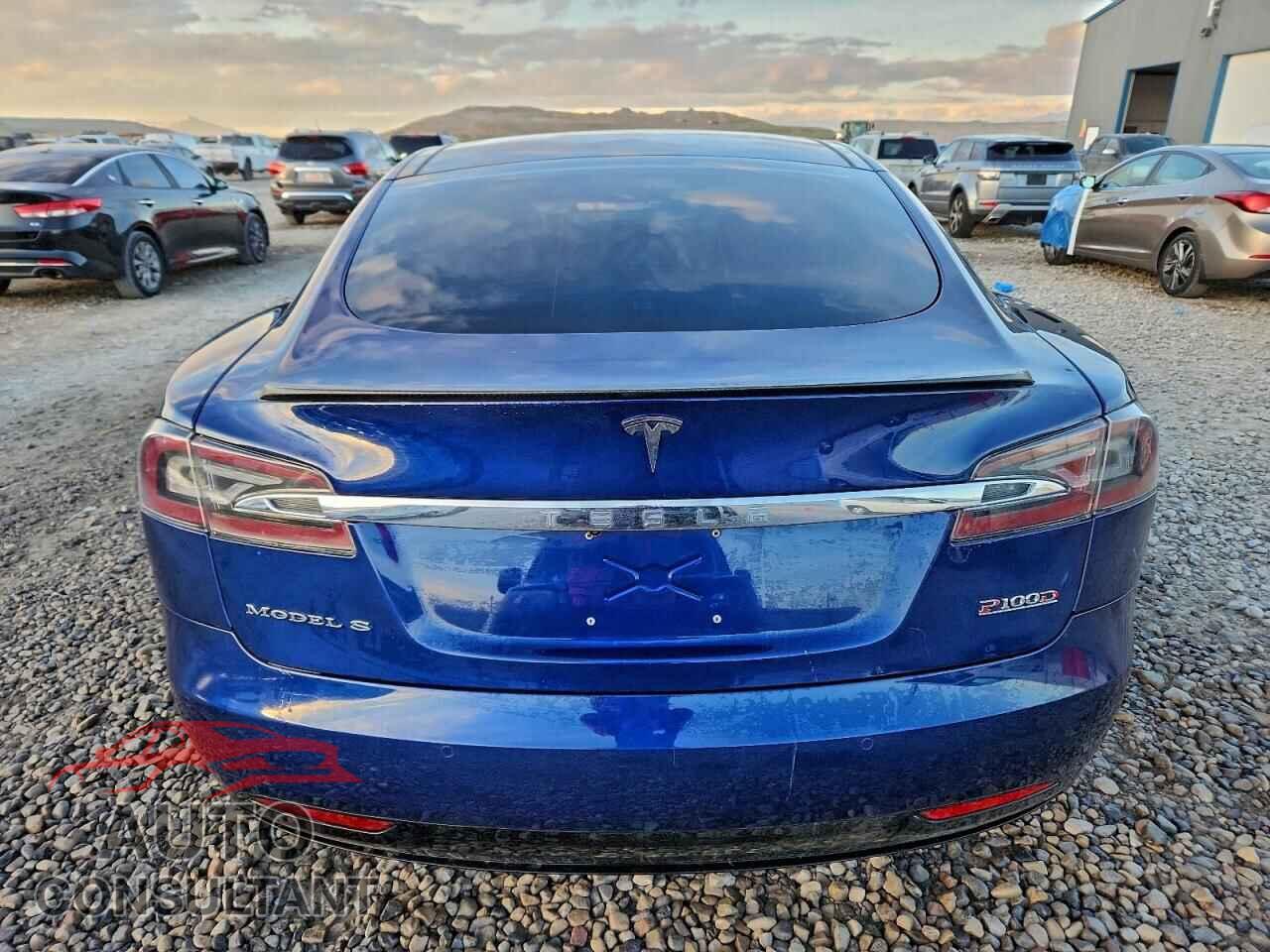 TESLA MODEL S 2017 - 5YJSA1E42HF200706