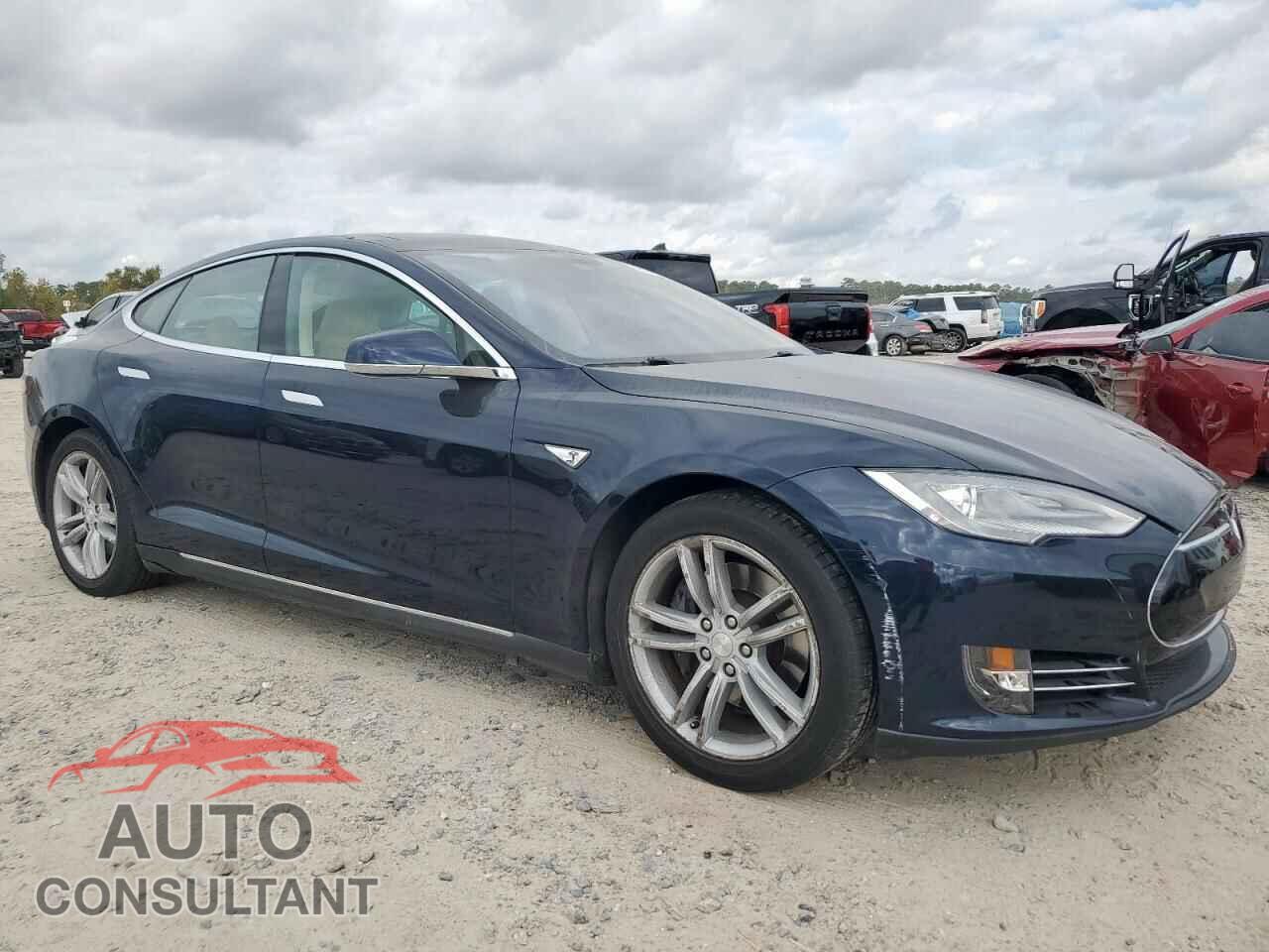 TESLA MODEL S 2014 - 5YJSA1S12EFP48713