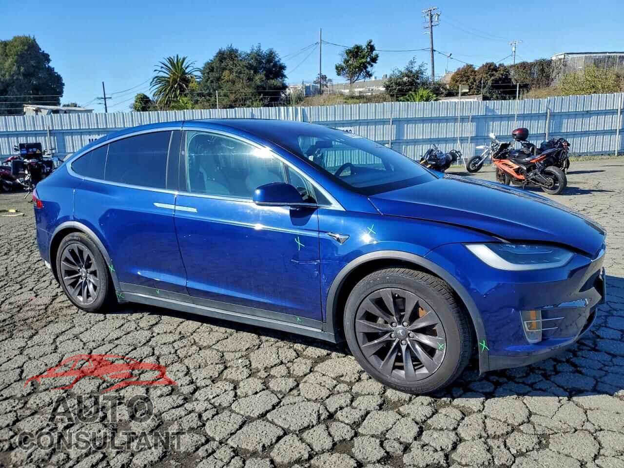 TESLA MODEL X 2017 - 5YJXCBE23HF078524