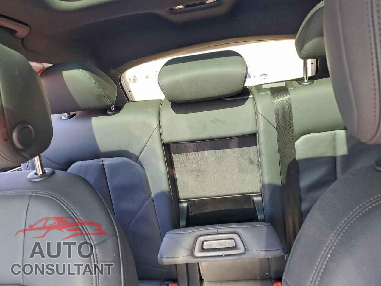 AUDI Q3 2021 - WA1EECF33M1005259