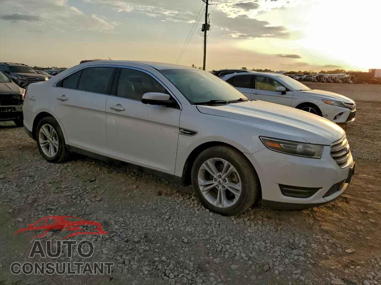 FORD TAURUS 2015 - 1FAHP2E86FG174881
