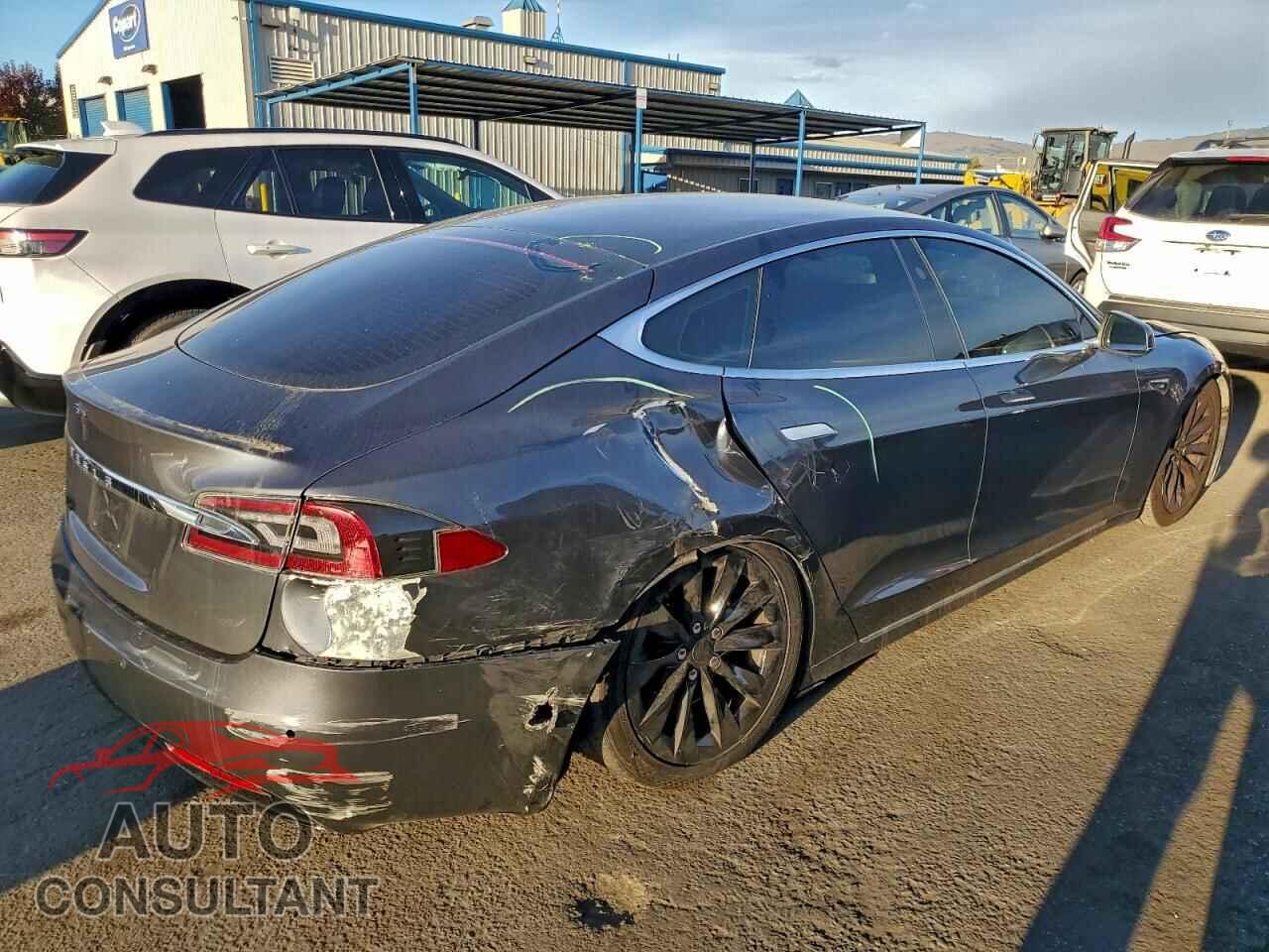 TESLA MODEL S 2017 - 5YJSA1E10HF225979
