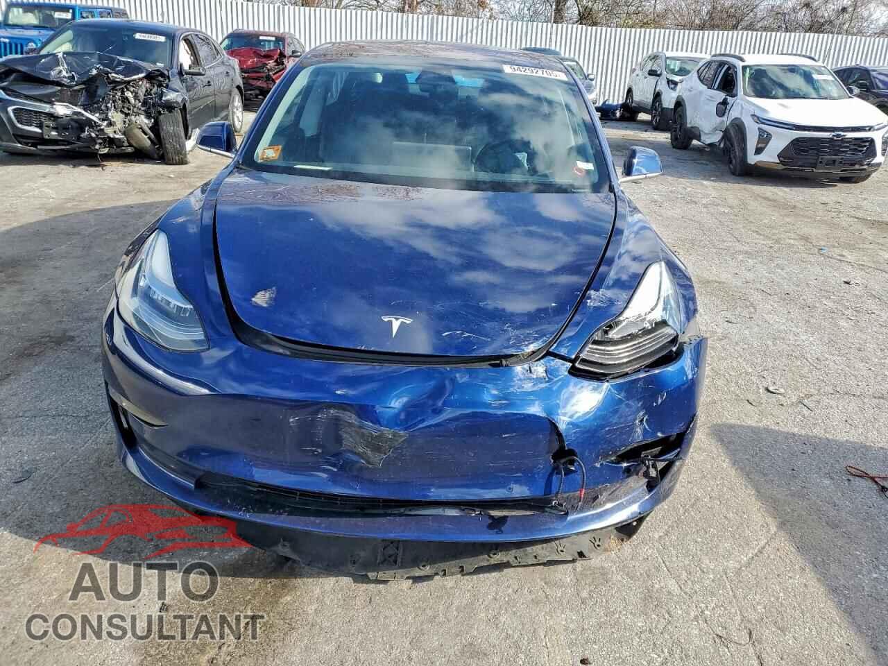 TESLA MODEL 3 2018 - 5YJ3E1EB7JF094489