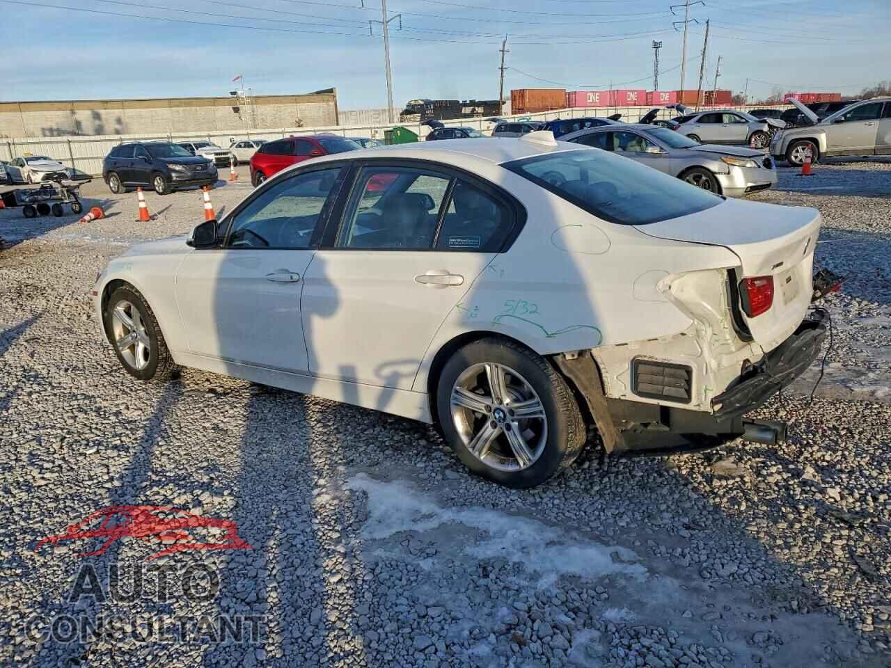 BMW 3 SERIES 2013 - WBA3B5G52DNP40970