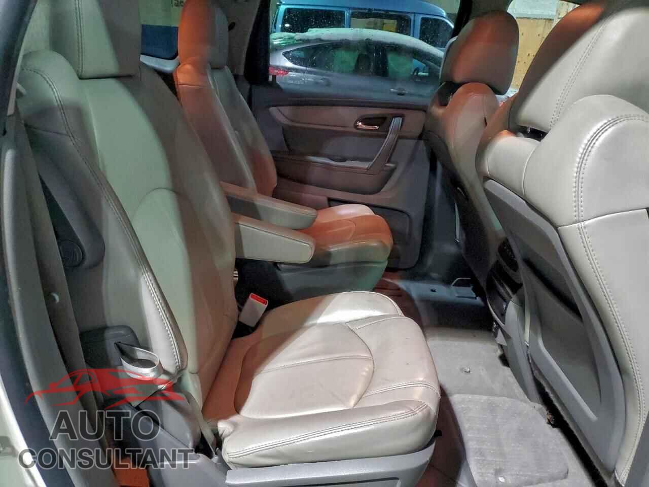 CHEVROLET TRAVERSE 2014 - 1GNKVHKD7EJ268013