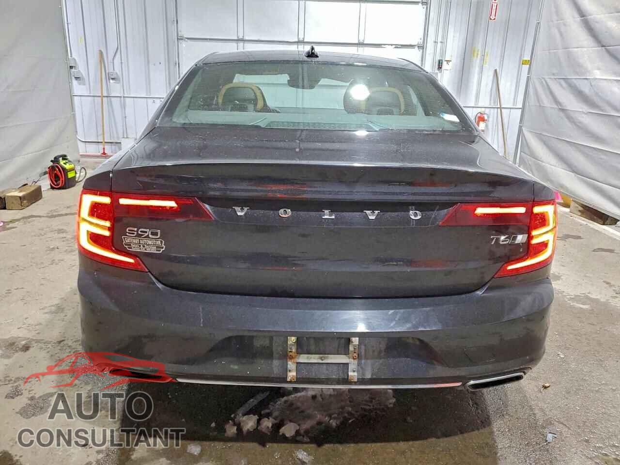 VOLVO S90 2017 - YV1A22MK7H1010434