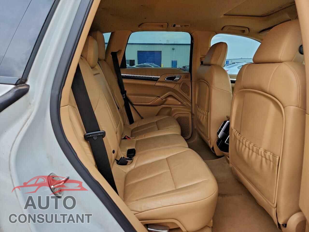 PORSCHE CAYENNE 2012 - WP1AA2A24CLA07158