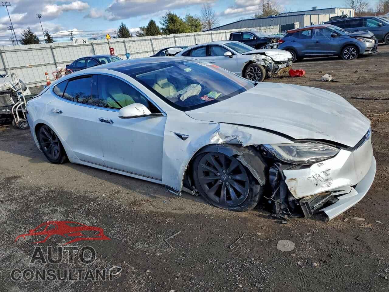 TESLA MODEL S 2018 - 5YJSA1E25JF287845