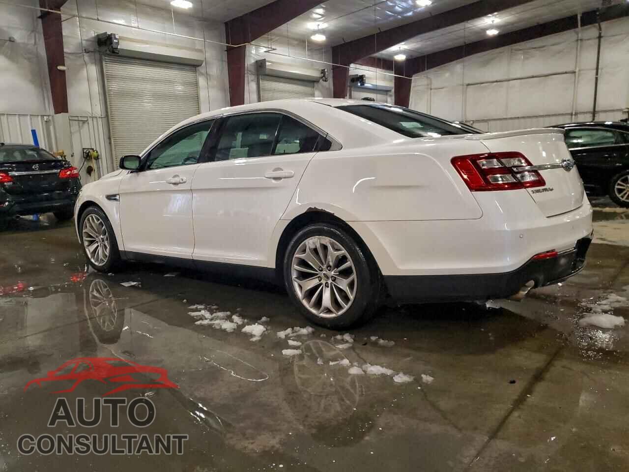 FORD TAURUS 2015 - 1FAHP2F93FG188633