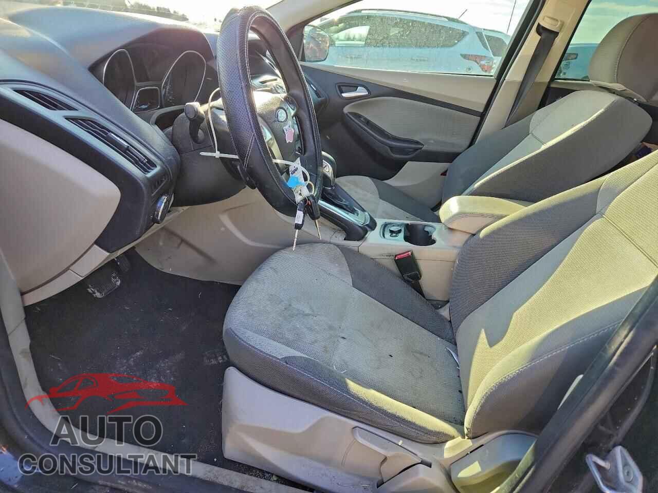 FORD FOCUS 2014 - 1FADP3F2XEL161636