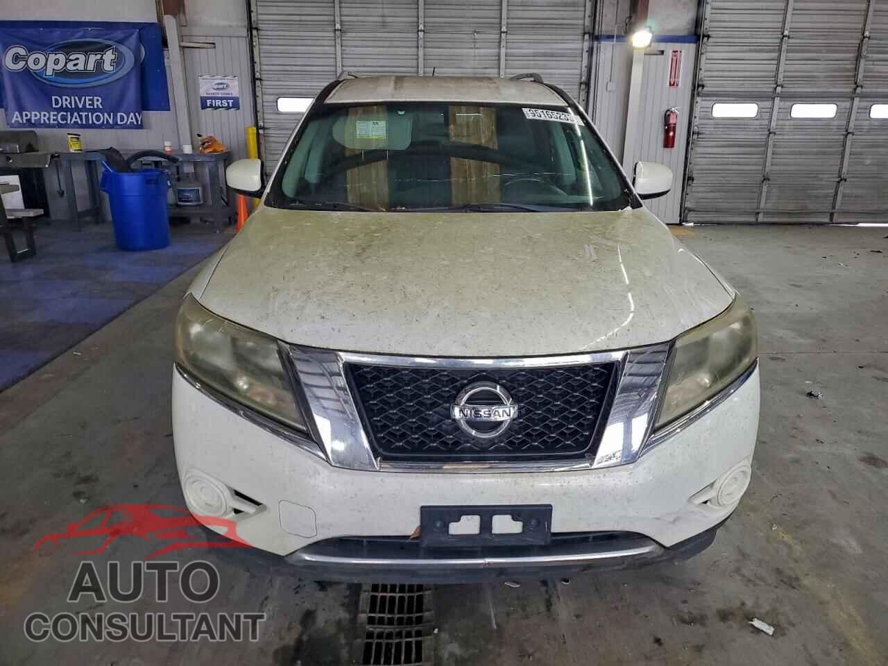 NISSAN PATHFINDER 2014 - 5N1AR2MN5EC601434