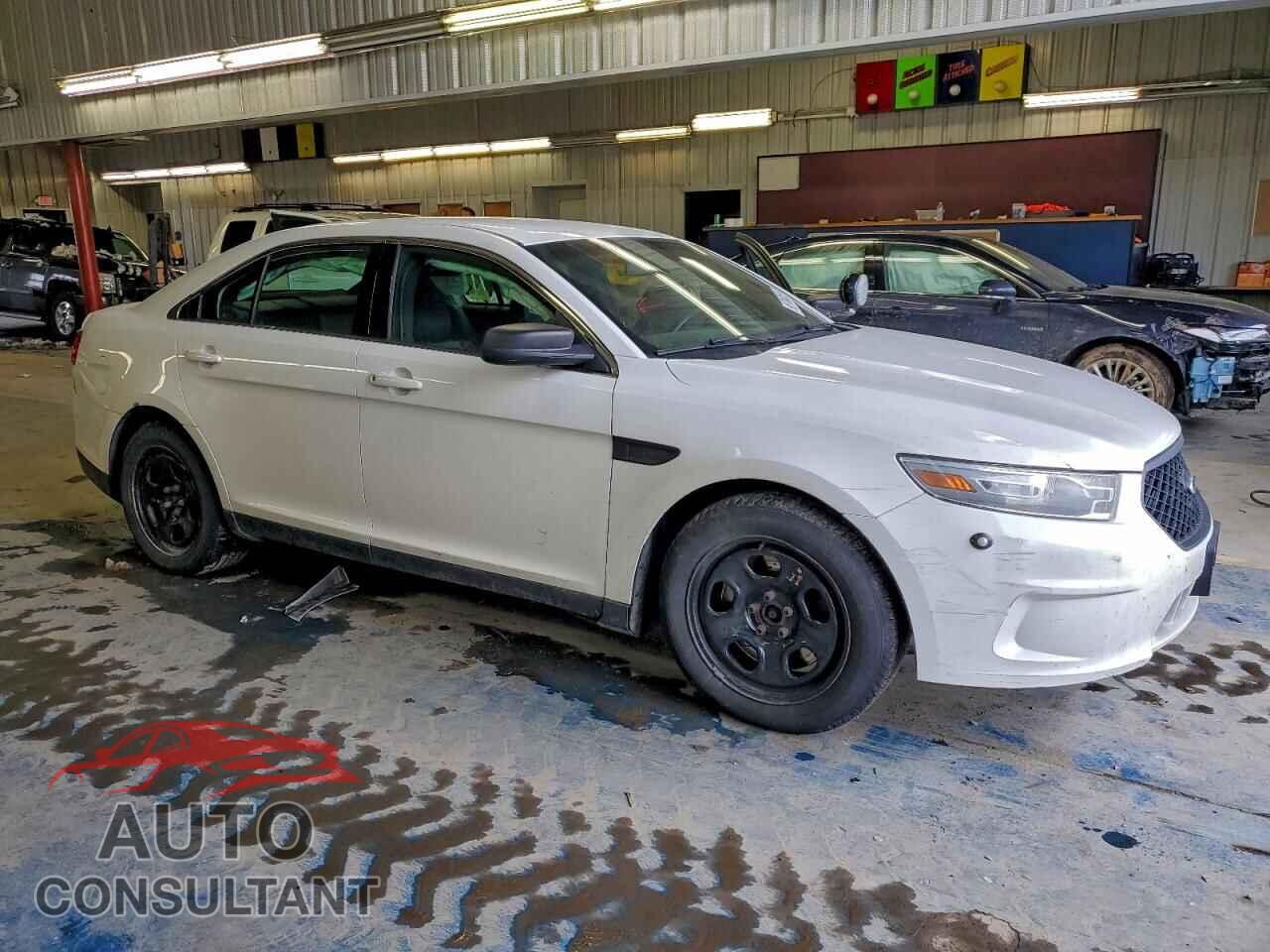 FORD TAURUS 2013 - 1FAHP2M81DG132102