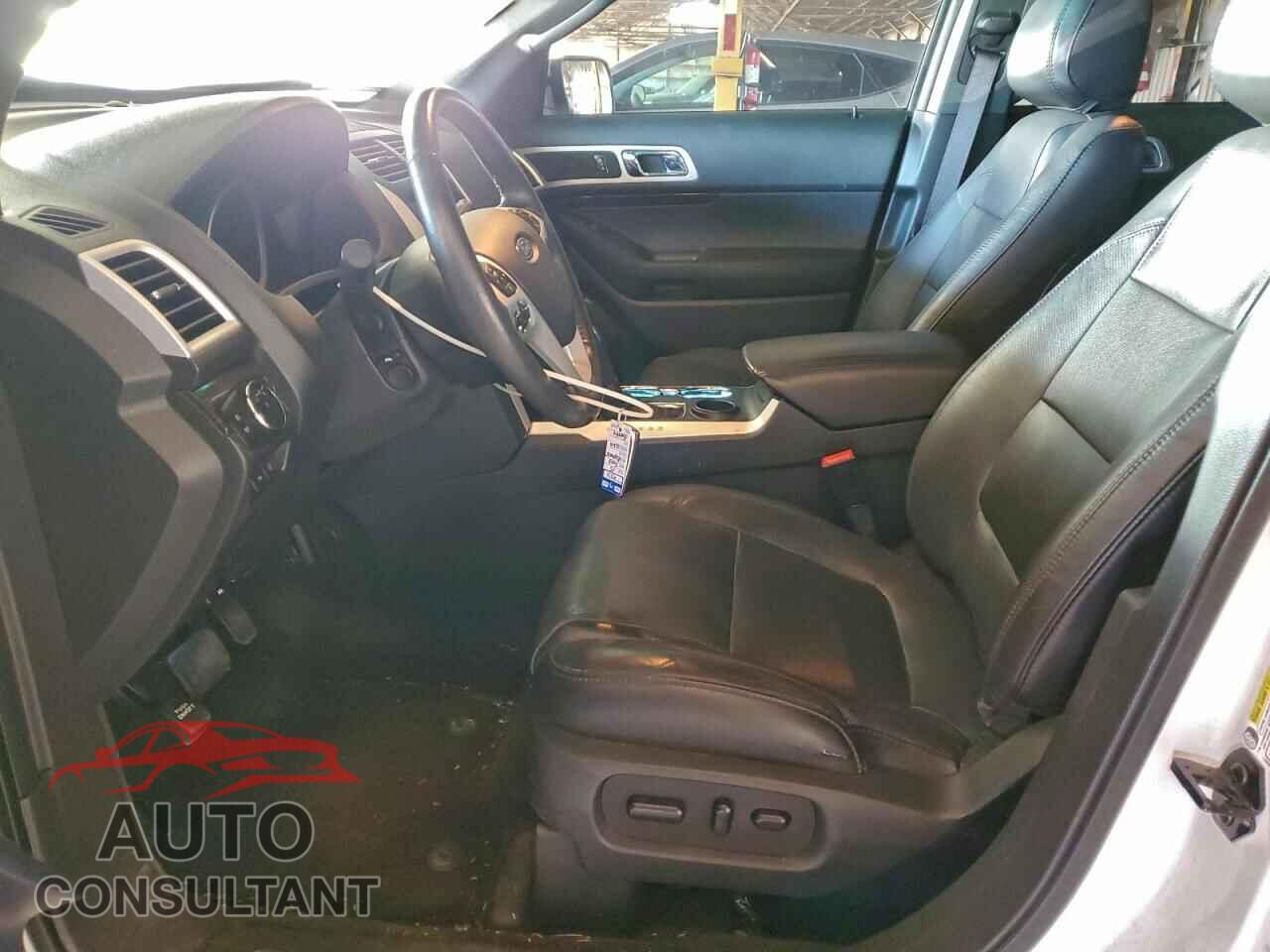 FORD EXPLORER 2015 - 1FM5K7F89FGB39609