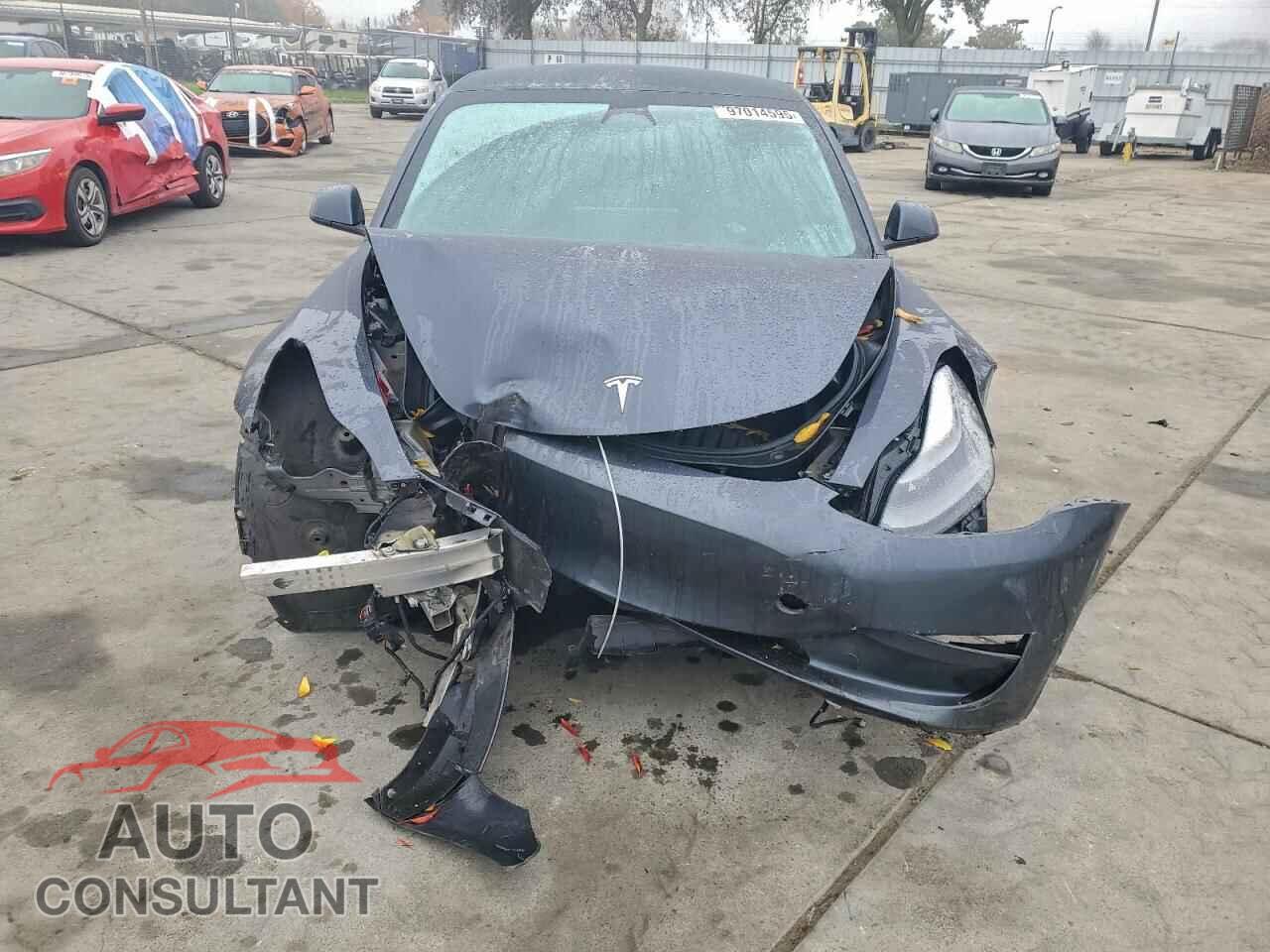 TESLA MODEL 3 2023 - 5YJ3E1EB6PF388975