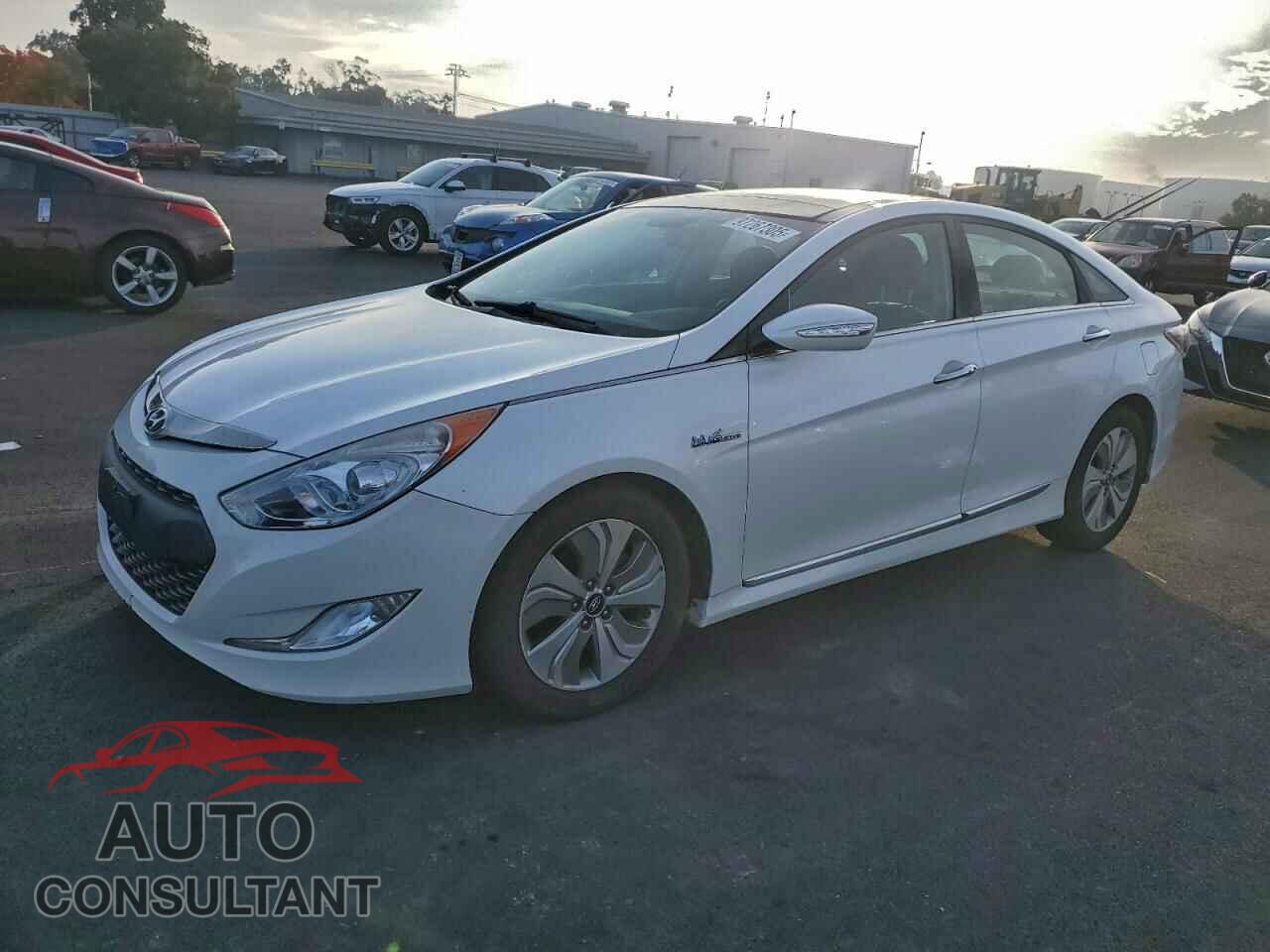 HYUNDAI SONATA 2014 - KMHEC4A48EA105677