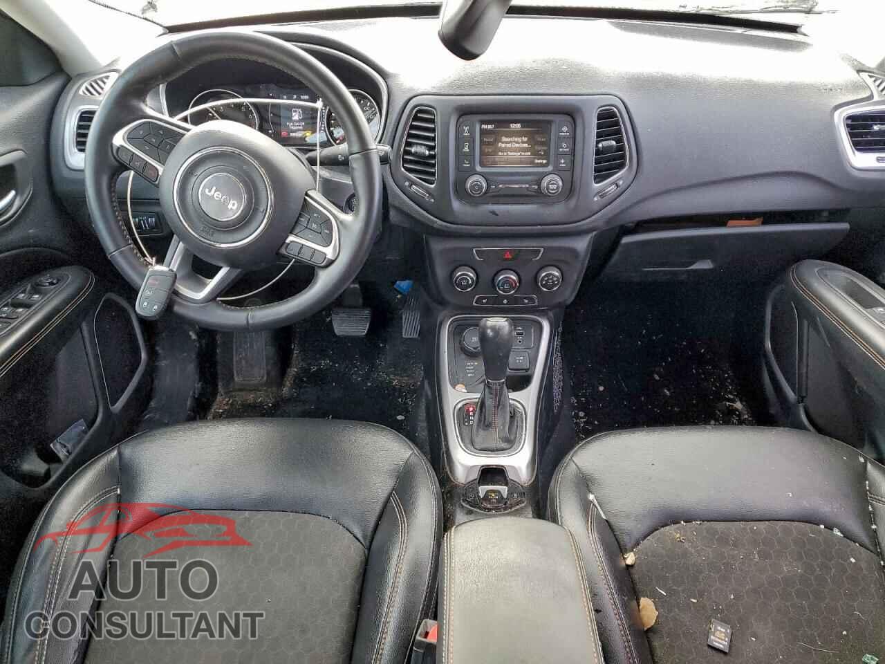 JEEP COMPASS 2018 - 3C4NJDBB1JT349715