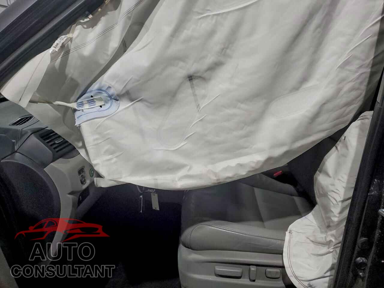 HONDA PILOT 2019 - 5FNYF6H5XKB027117