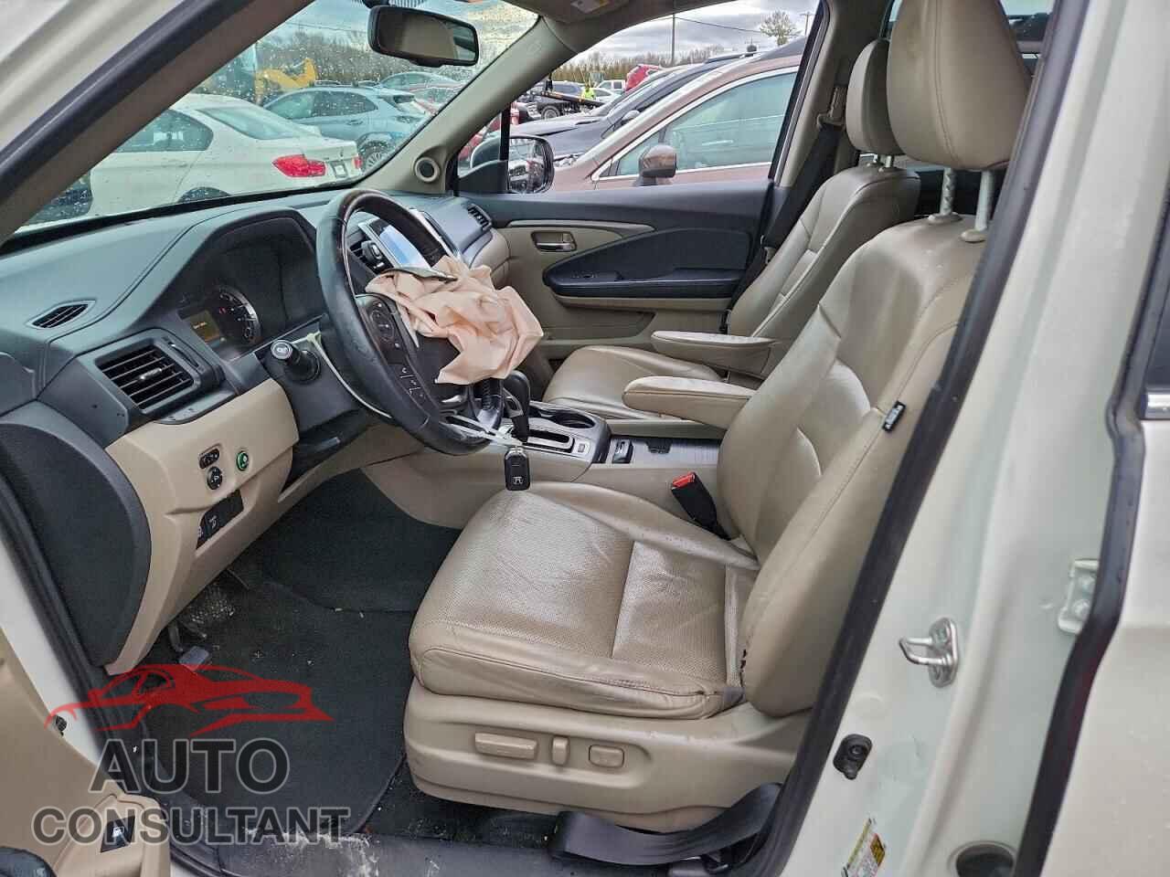 HONDA RIDGELINE 2018 - 5FPYK3F65JB008356