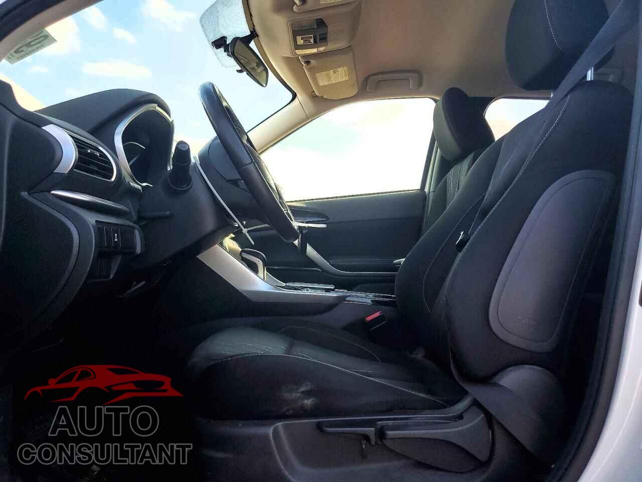 MITSUBISHI ECLIPSE 2018 - JA4AT5AA3JZ068476