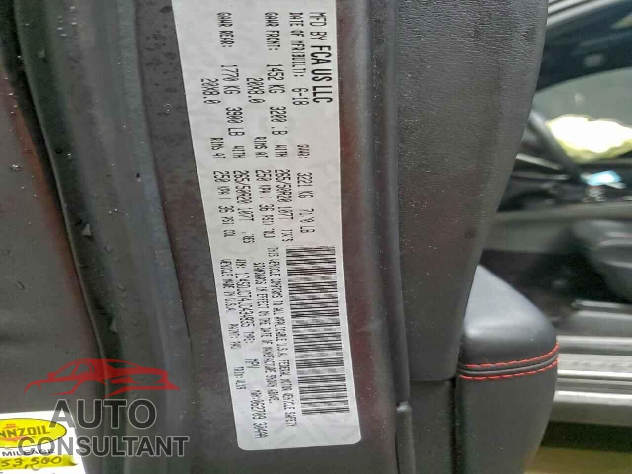 DODGE DURANGO 2018 - 1C4SDJCT4JC434835