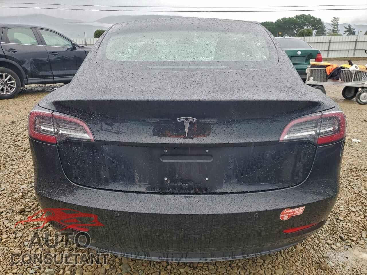 TESLA MODEL 3 2018 - 5YJ3E1EA4JF058282
