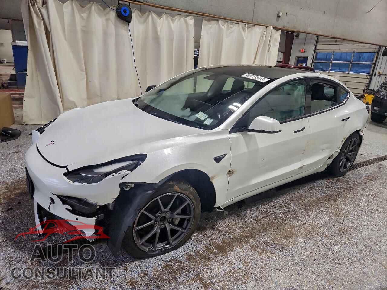 TESLA MODEL 3 2022 - 5YJ3E1EB9NF110603