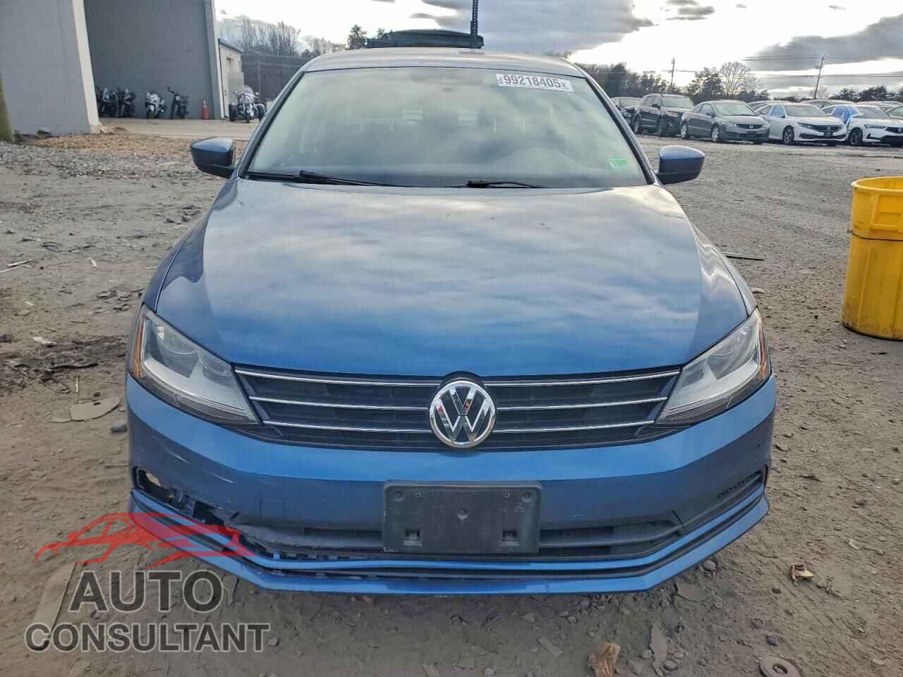 VOLKSWAGEN JETTA 2017 - 3VW2B7AJ2HM334992
