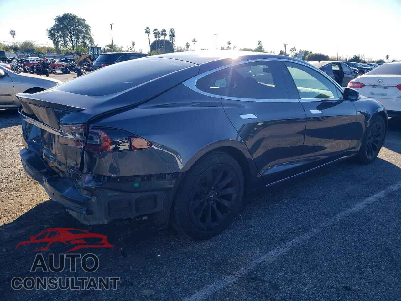 TESLA MODEL S 2018 - 5YJSA1E24JF261446