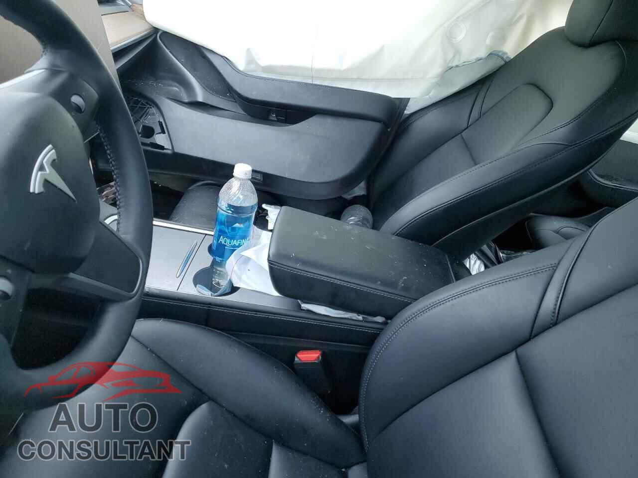 TESLA MODEL 3 2021 - 5YJ3E1EB6MF067935