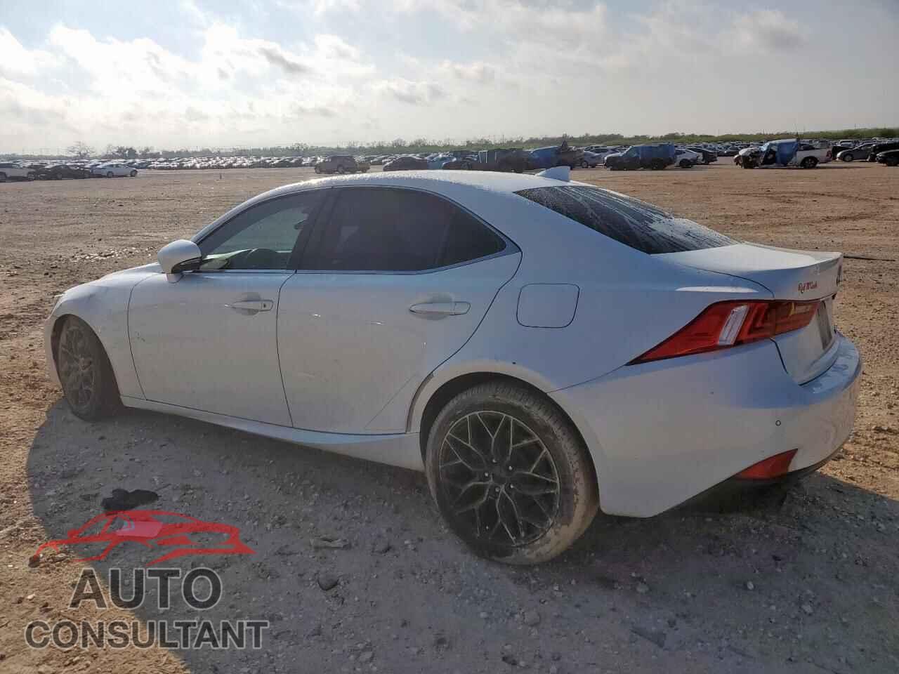 LEXUS IS 2015 - JTHBF1D25F5060472