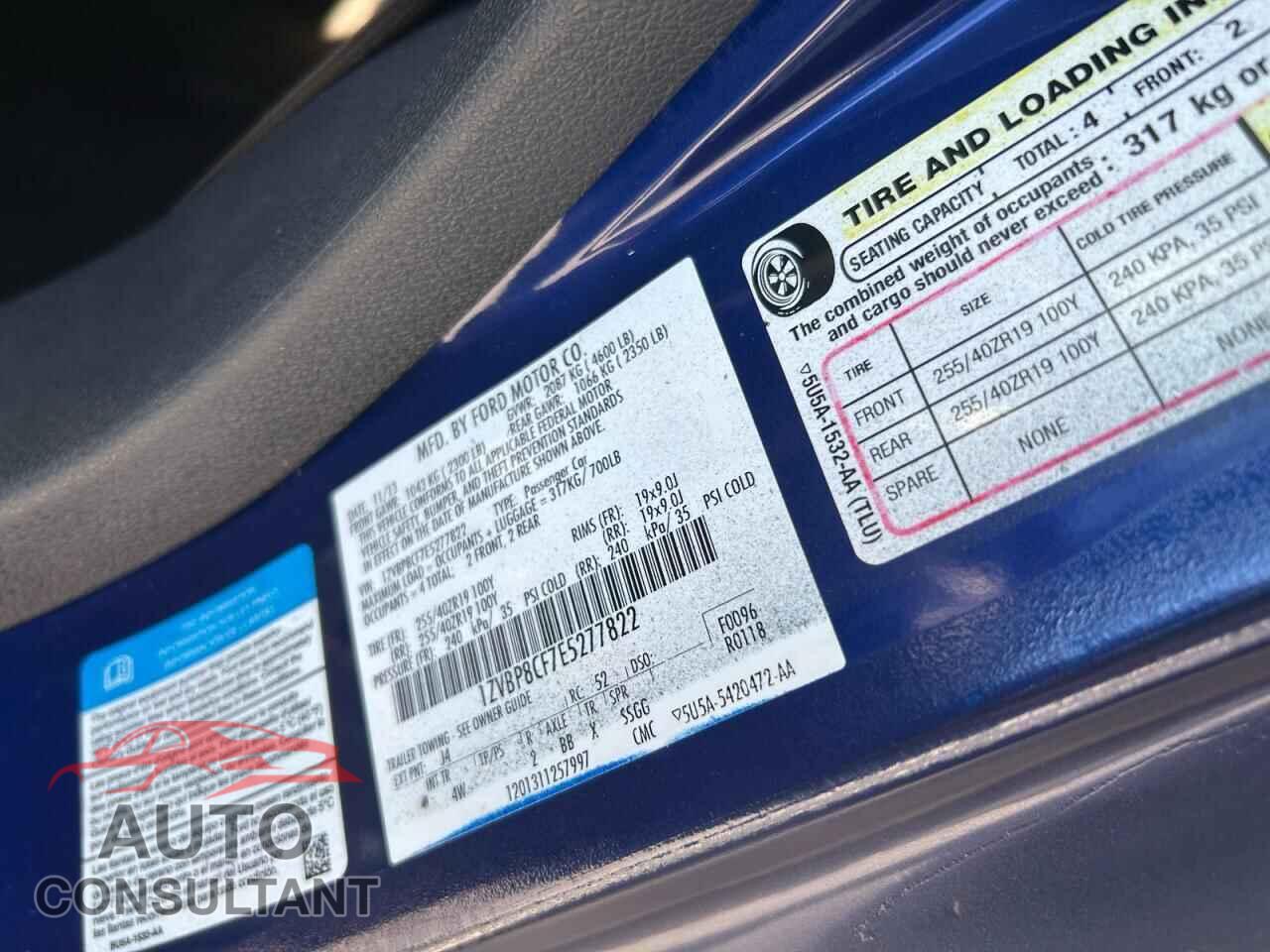 FORD MUSTANG 2014 - 1ZVBP8CF7E5277822