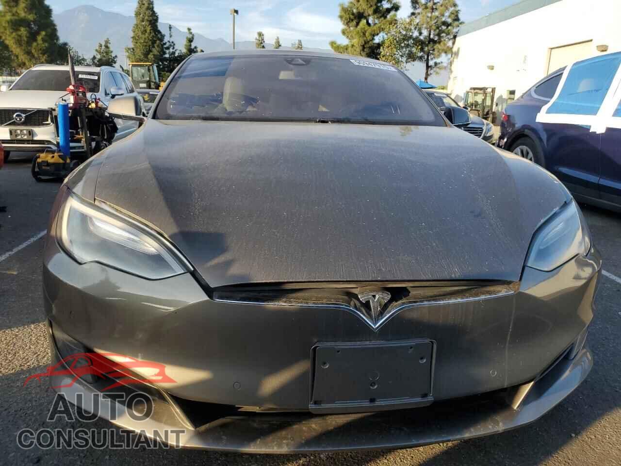 TESLA MODEL S 2016 - 5YJSA1E18GF152715