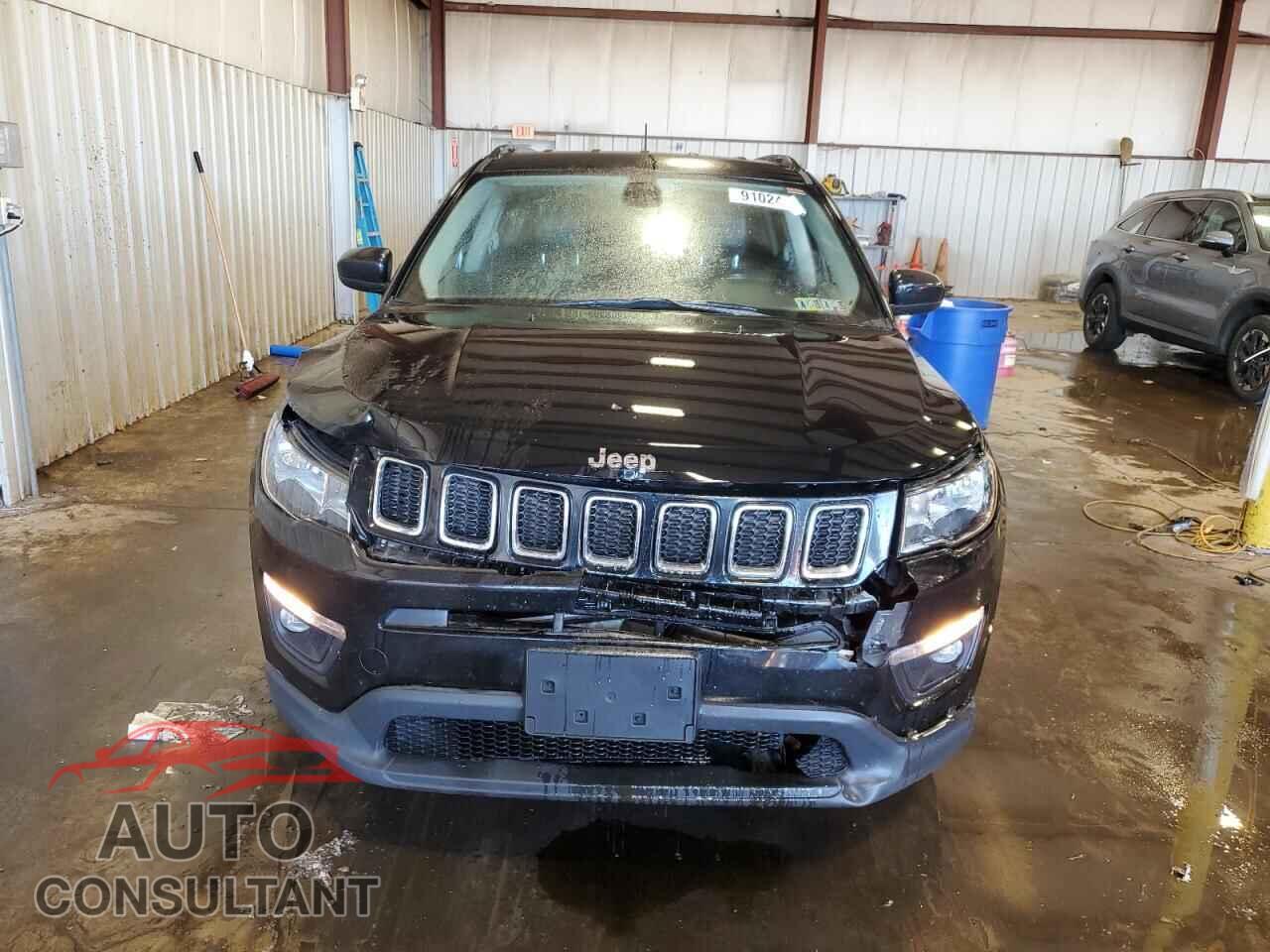 JEEP COMPASS 2020 - 3C4NJDBB9LT104647