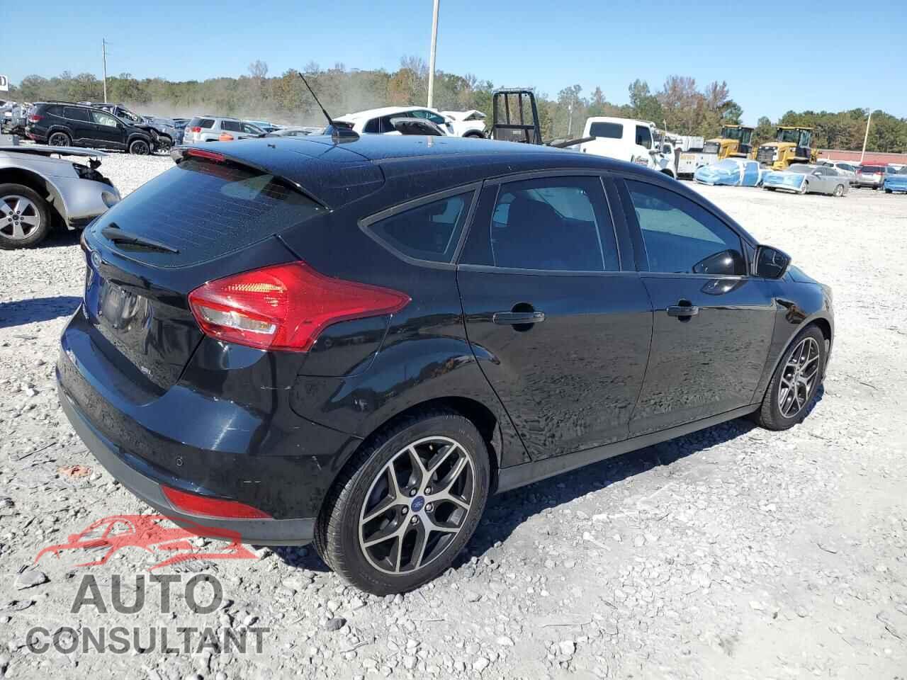 FORD FOCUS 2017 - 1FADP3M25HL239120