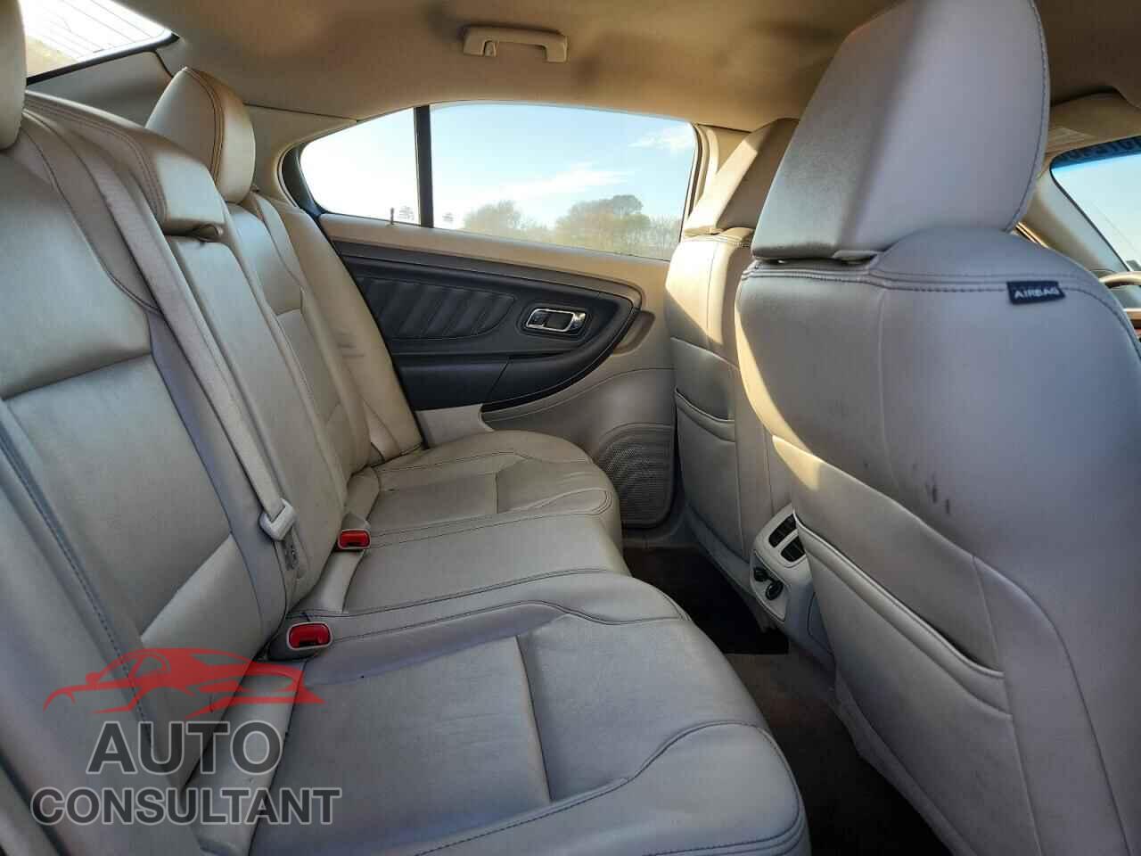 FORD TAURUS 2011 - 1FAHP2EW4BG156811
