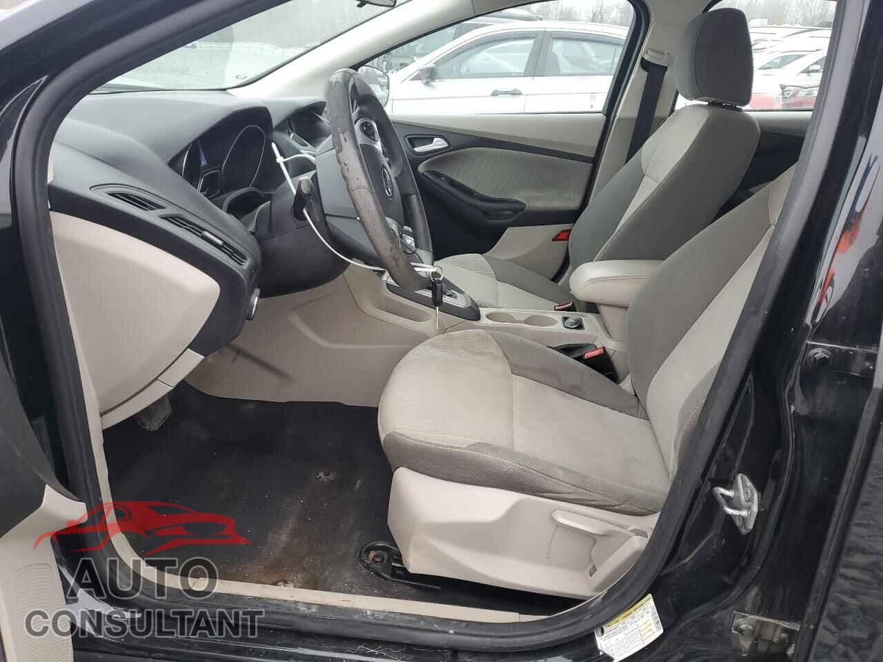 FORD FOCUS 2014 - 1FADP3F27EL230797