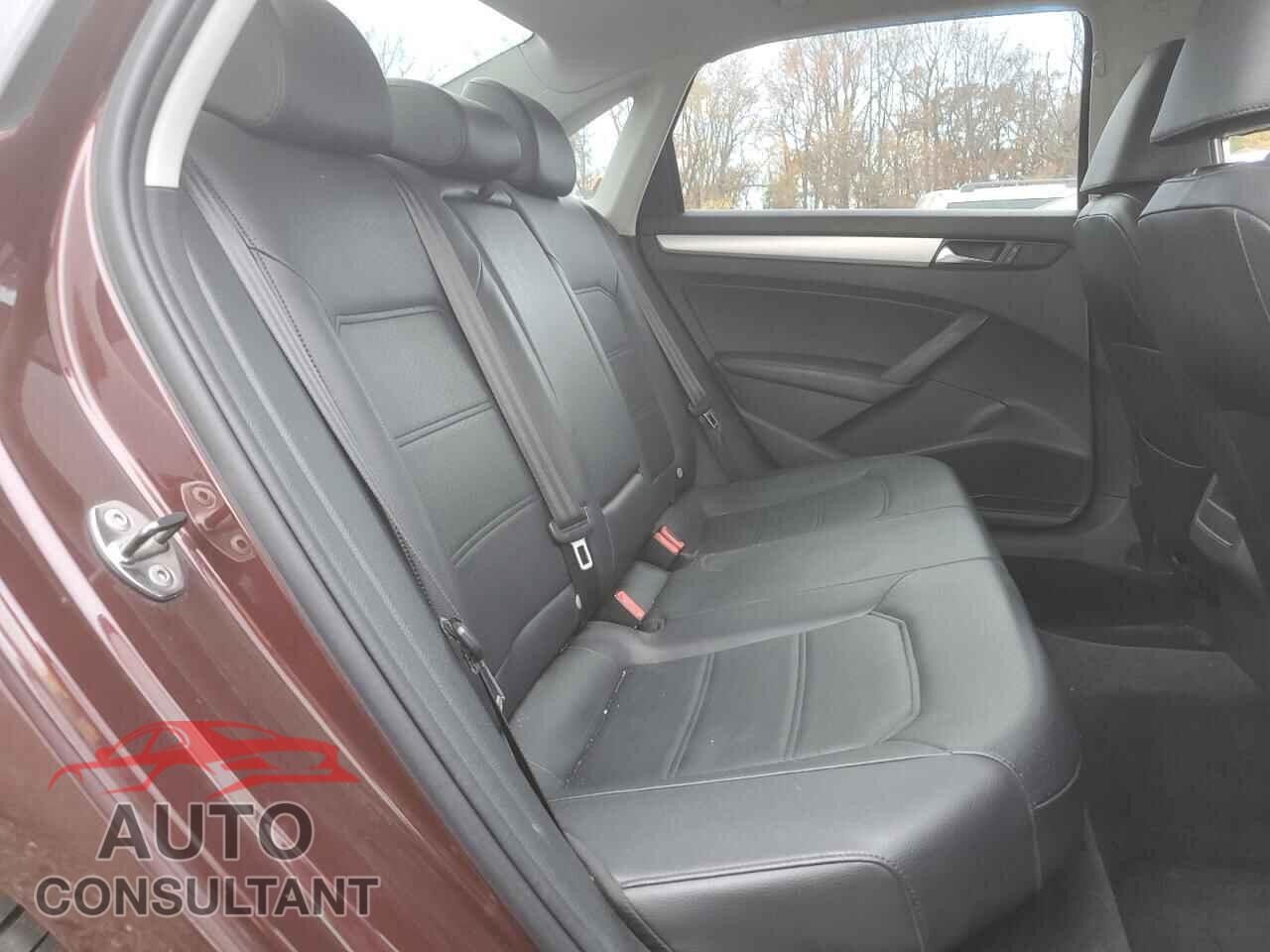 VOLKSWAGEN PASSAT 2012 - 1VWBP7A30CC011991