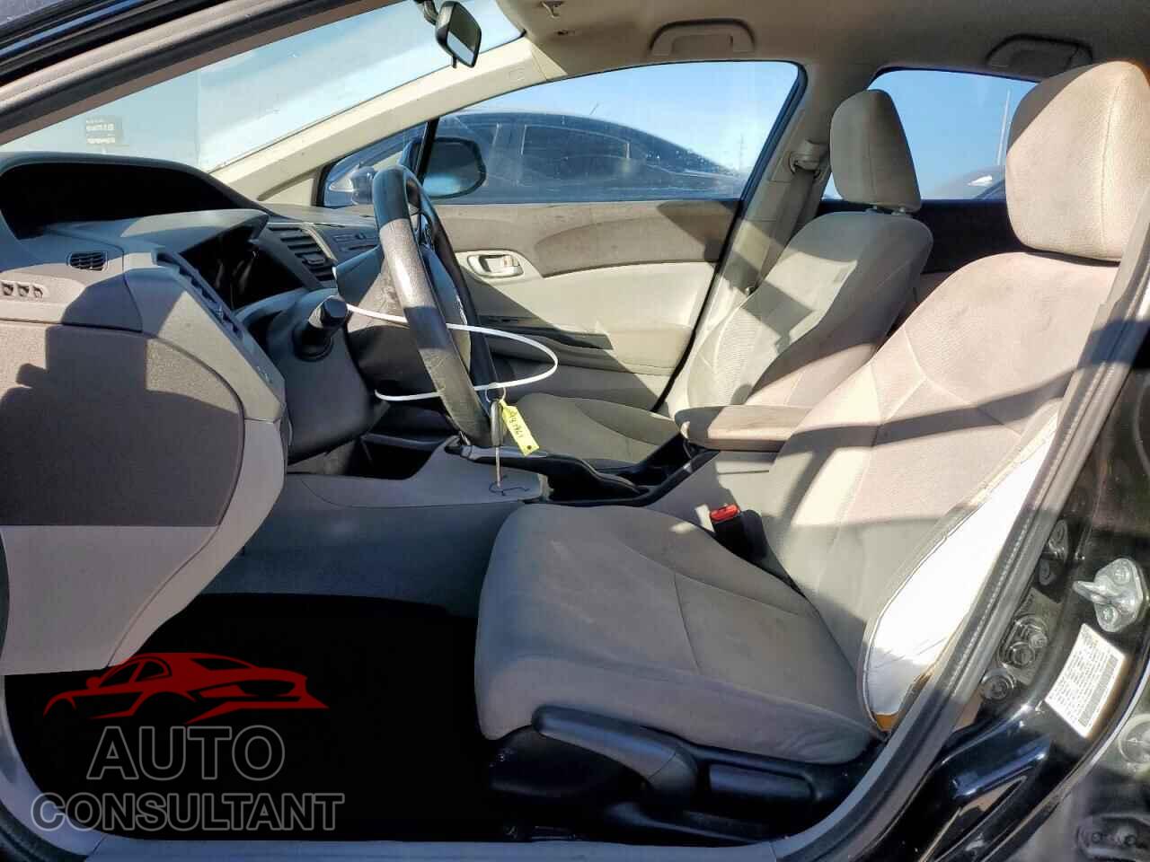 HONDA CIVIC 2012 - 2HGFB2F59CH608913