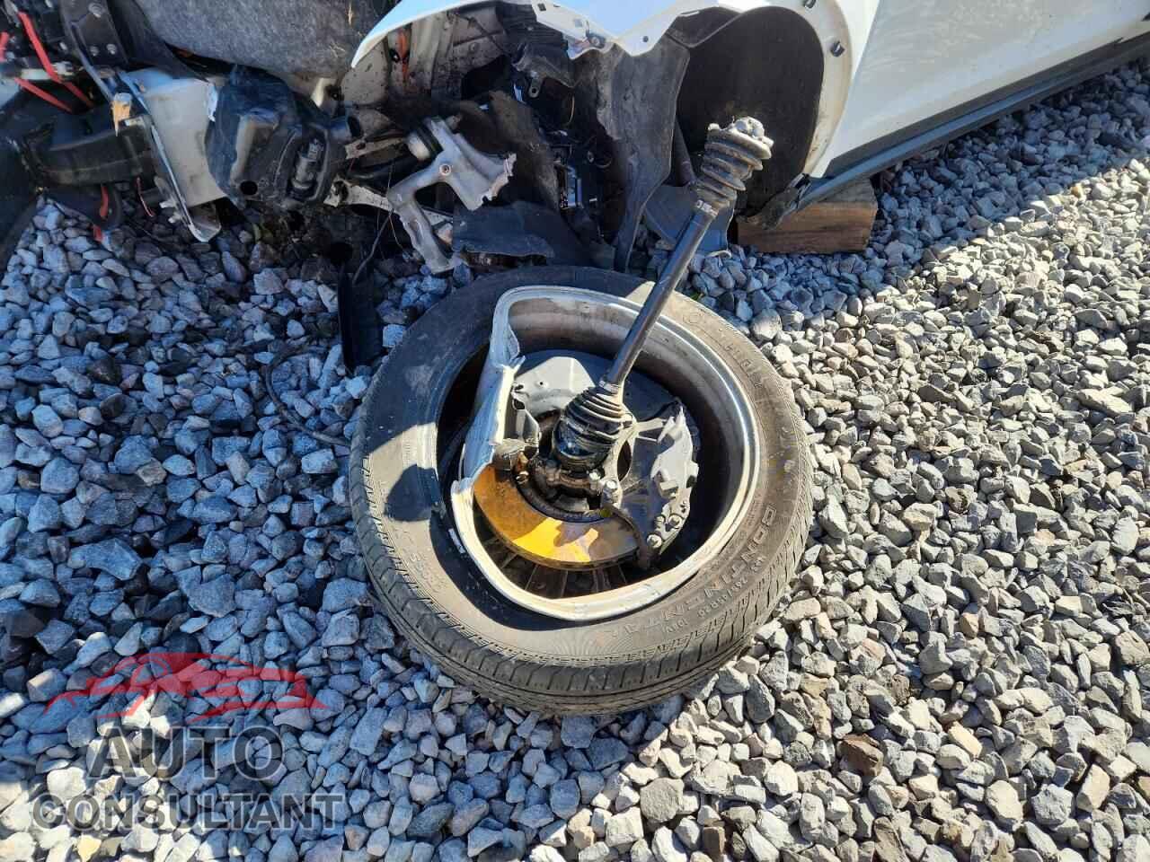 TESLA MODEL X 2018 - 5YJXCDE21JF101882