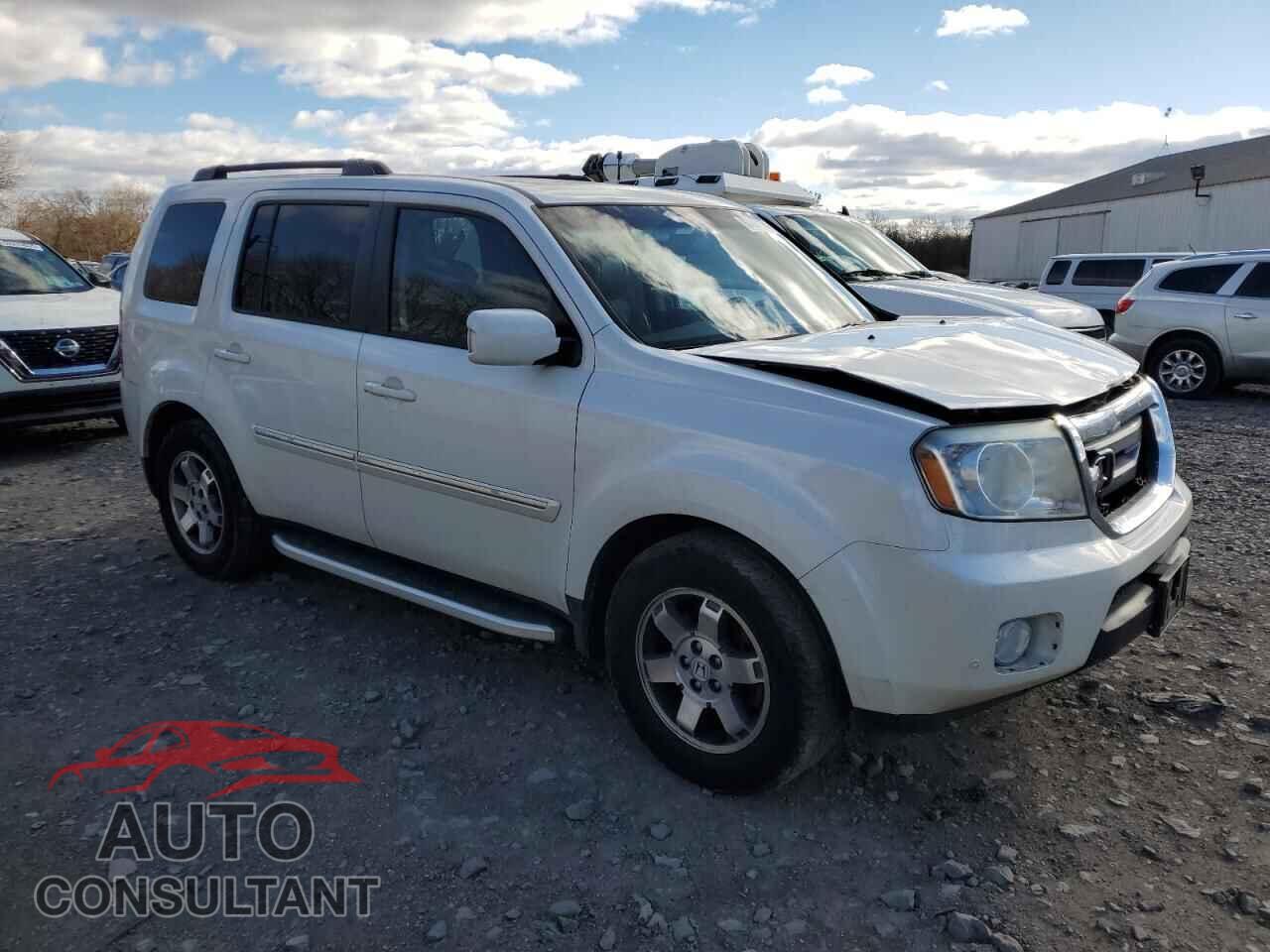HONDA PILOT 2011 - 5FNYF4H96BB003484
