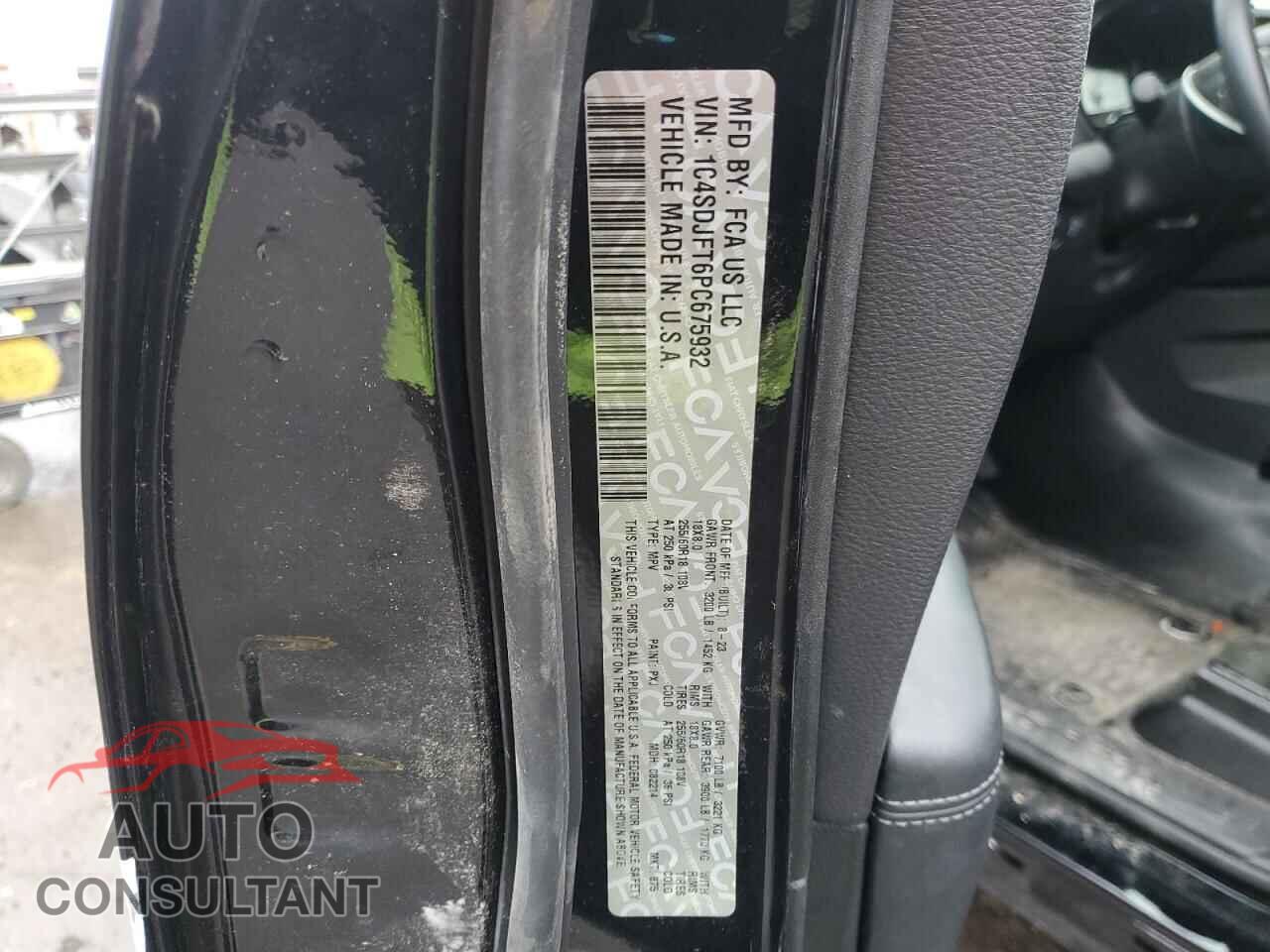 DODGE DURANGO 2023 - 1C4SDJFT6PC675932