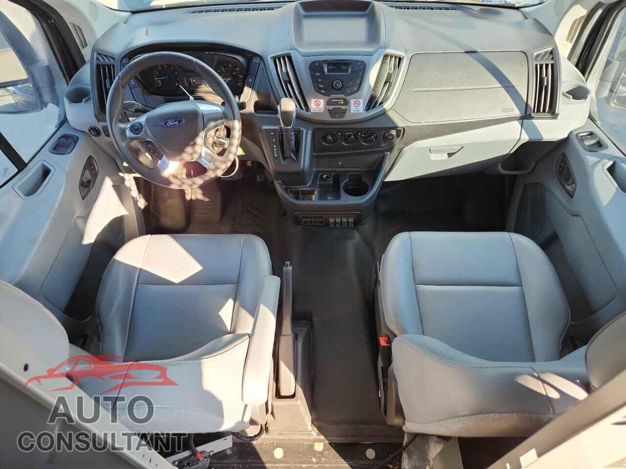 FORD TRANSIT 2017 - 1FTYR2CM3HKB01911