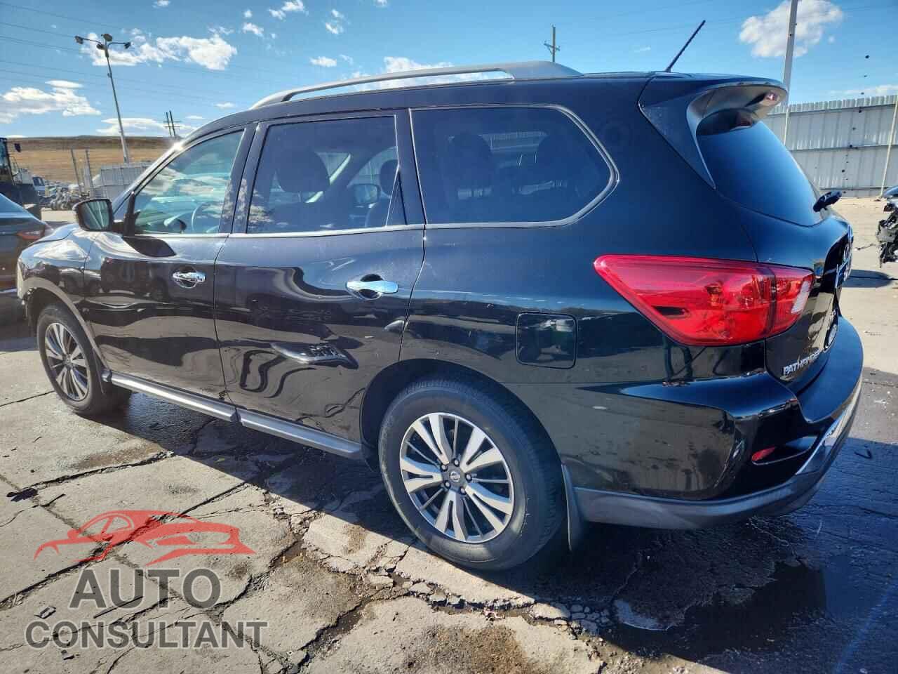 NISSAN PATHFINDER 2017 - 5N1DR2MMXHC697215