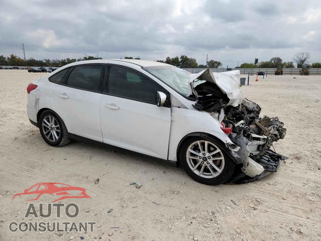 FORD FOCUS 2016 - 1FADP3F28GL359943